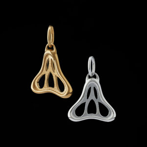 「 蝠炉 」金项坠