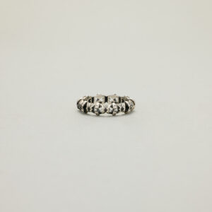 「 蝠抱 」镶钻圈戒